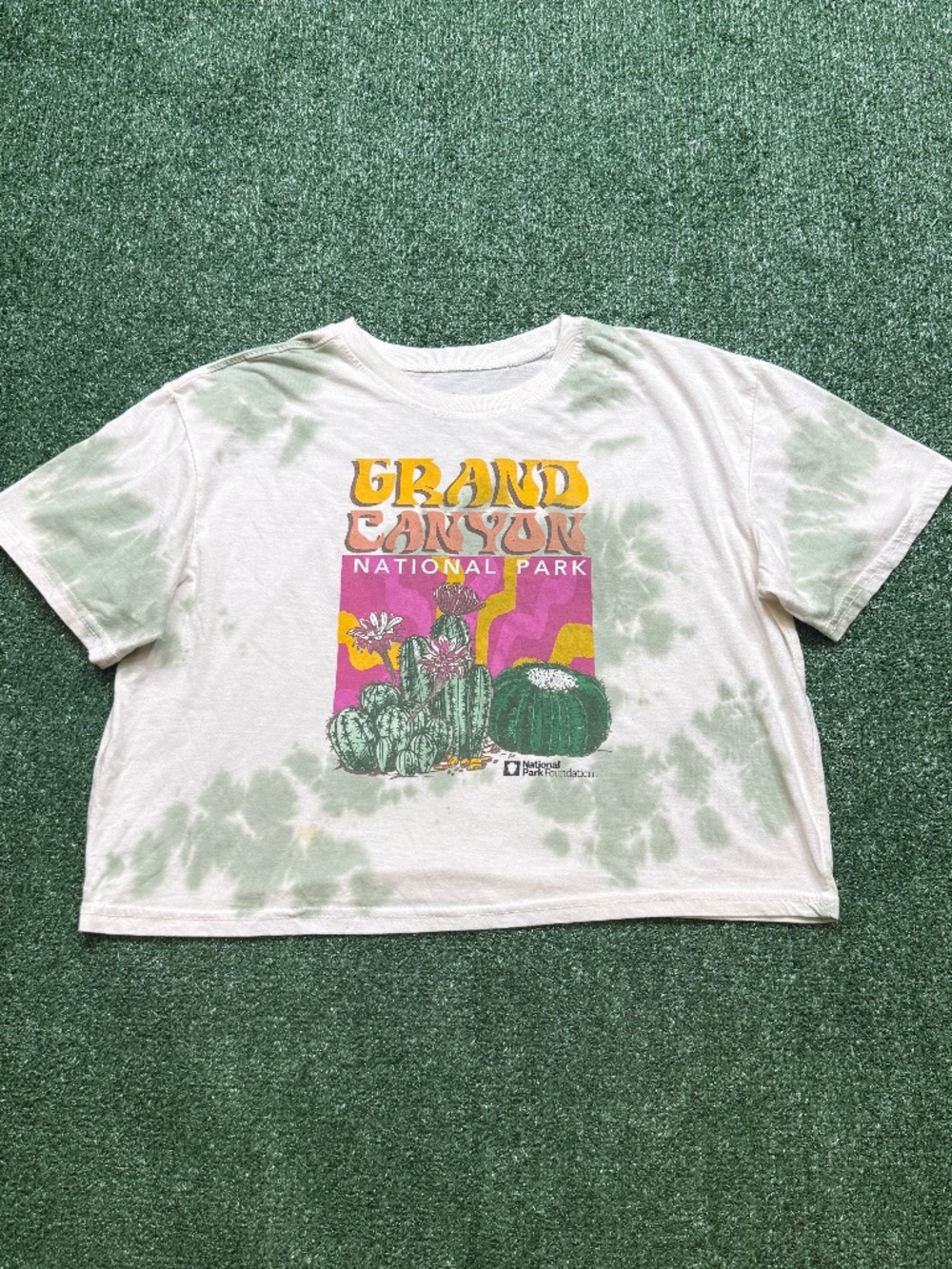 Grand Canyon Graphic T Shirt Womens Size M White Crop Short Sleeve